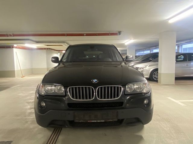 BMW X3 xDrive 30d Edition Lifestyle+PDC+LM+Teilleder