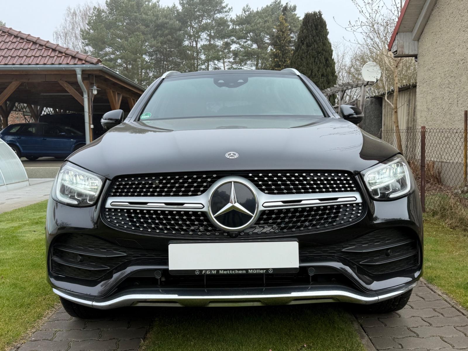 Mercedes-Benz GLC 300 4Matic AMG Line LED SH