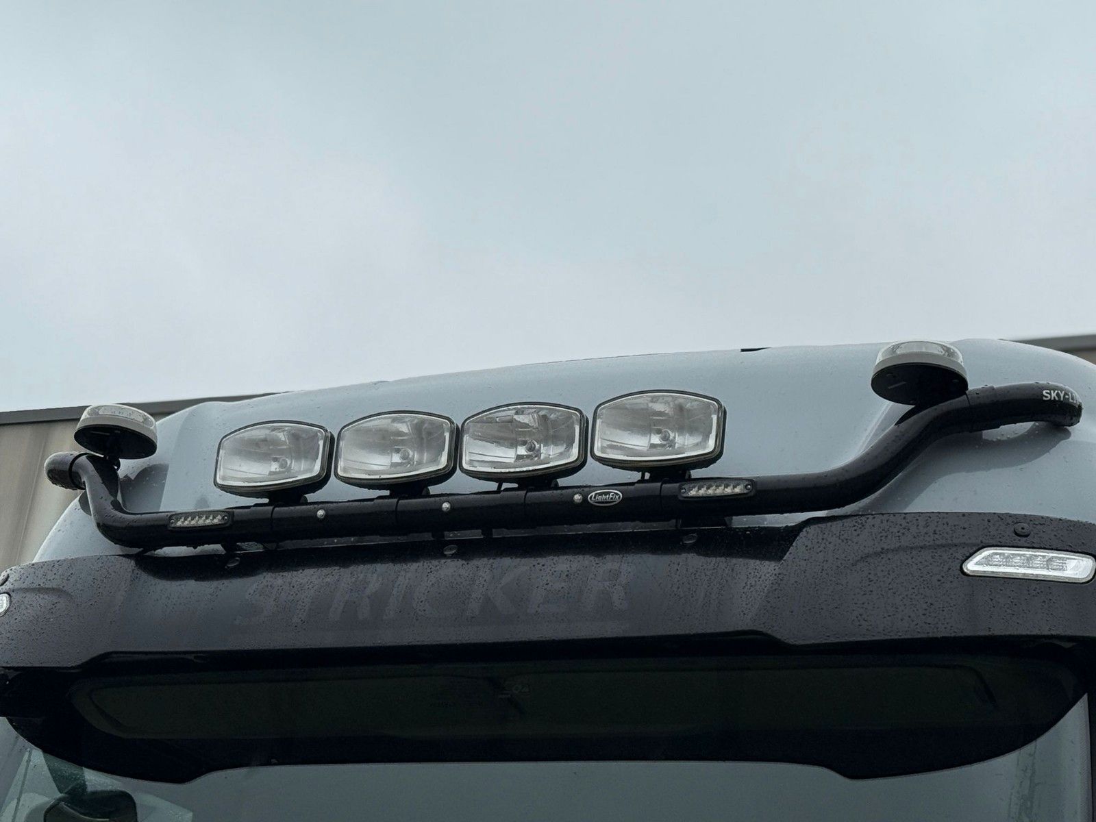 Fahrzeugabbildung Iveco X-WAY 490 2 Kreis-Hydraulik *Miete*