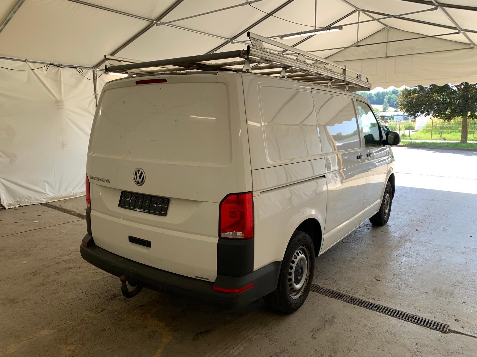 Volkswagen T6.1 Transporter NAVI/AHK/PDC+/UNFALLFREI