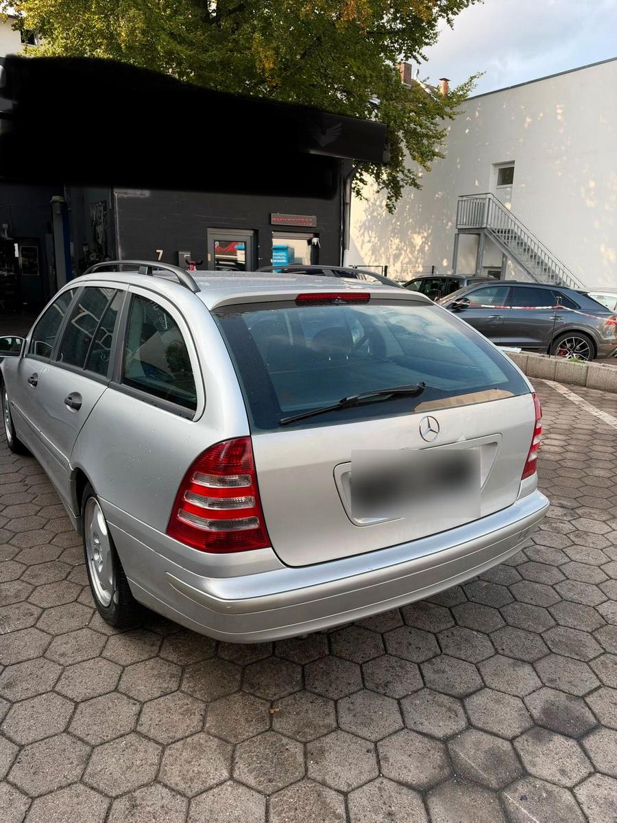 Mercedes-Benz C200 2005 — engine 122 HP (90kW)