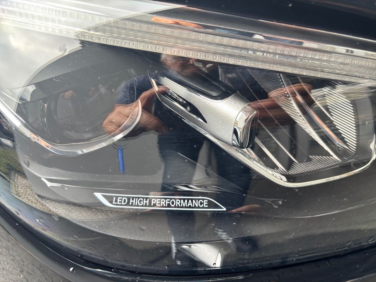 Fahrzeugabbildung Mercedes-Benz C 300 e 4M ACC AUT DynLicht Fernlichtass. Kam.