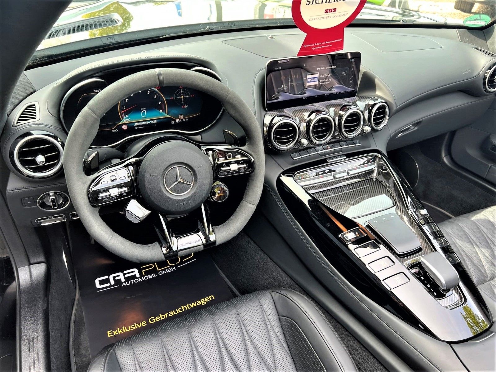 Fahrzeugabbildung Mercedes-Benz AMG GT Roadster Night Edition PERFORMANCE Carbon