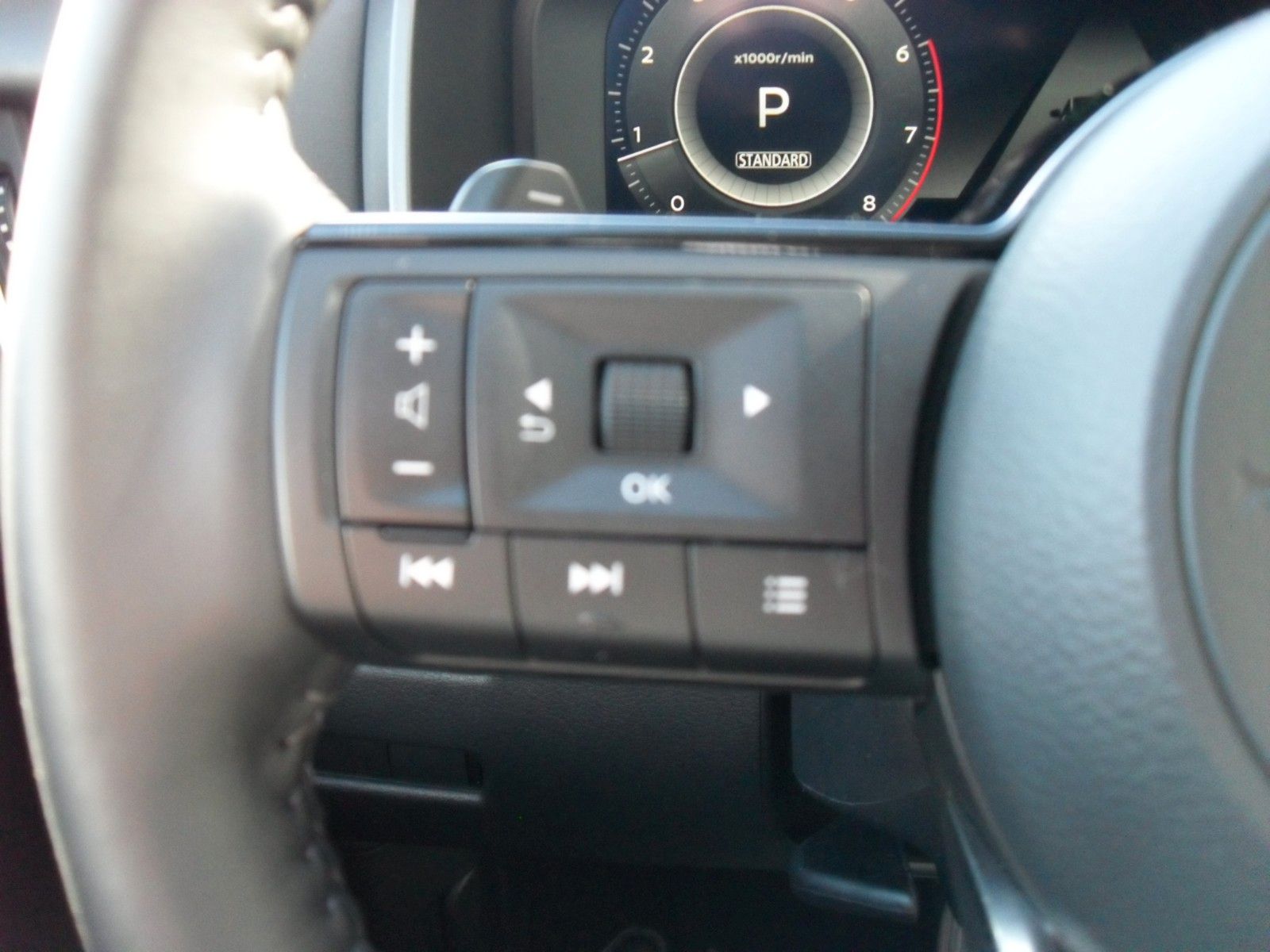 Fahrzeugabbildung Nissan Qashqai 1,3 N-Connecta | WP | ACC | HeadUp