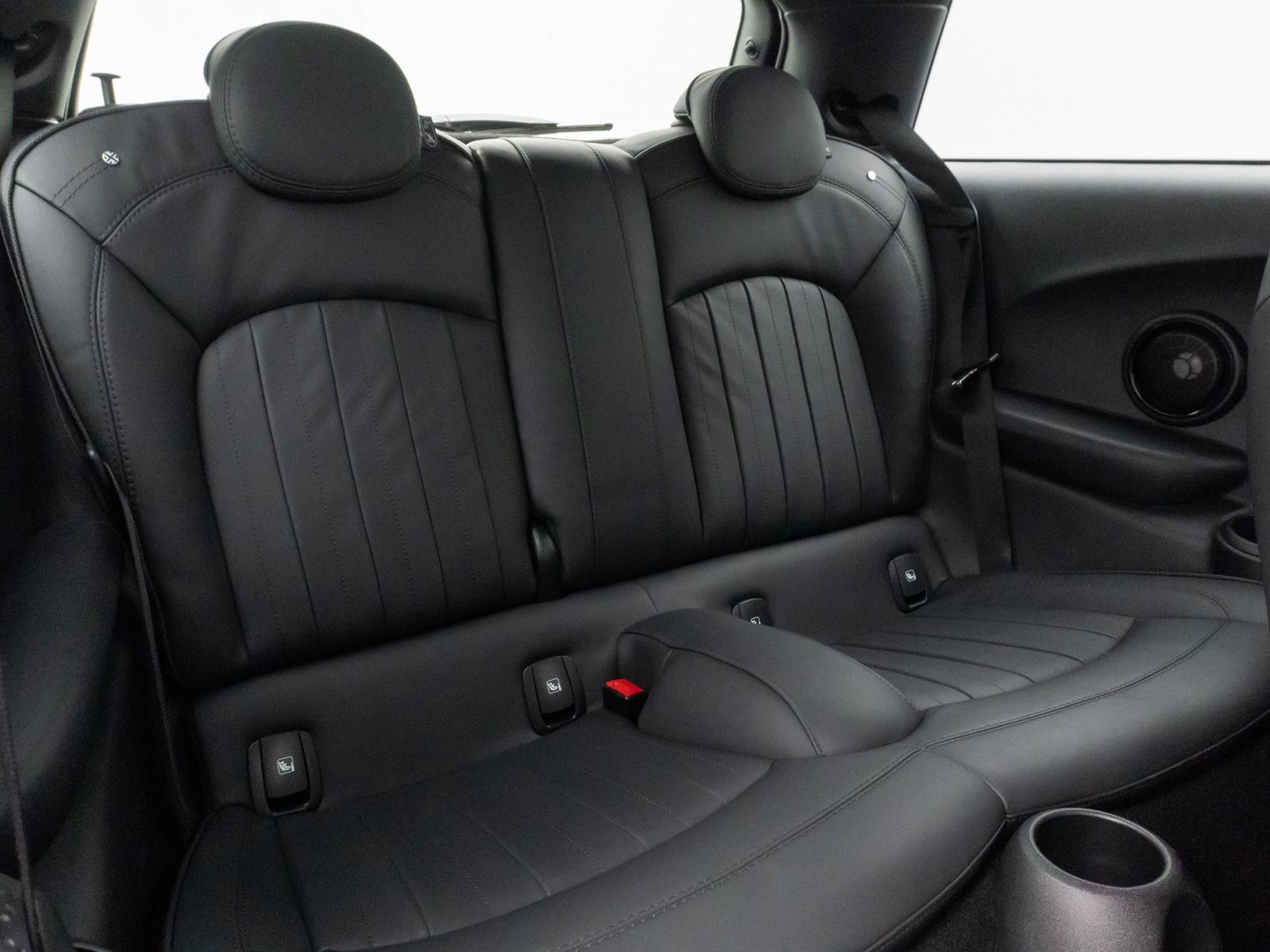 Fahrzeugabbildung MINI John Cooper Works Kamera HUD DAB H/K Komfort 18"