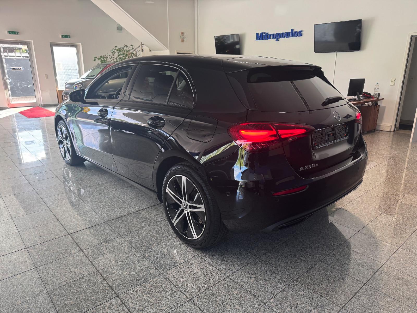 Mercedes-Benz A 250 e DCT*Progressive | NIGHT | LrHz | Kamera