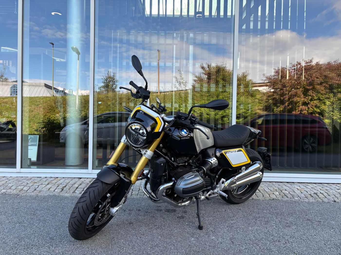 Fahrzeugabbildung BMW R 12 nine T The Tracker