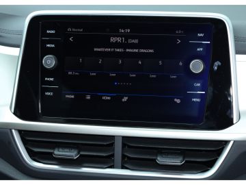 Volkswagen T-Roc MOVE 1.5 TSI DSG NAVI LED IQ Drive App Con