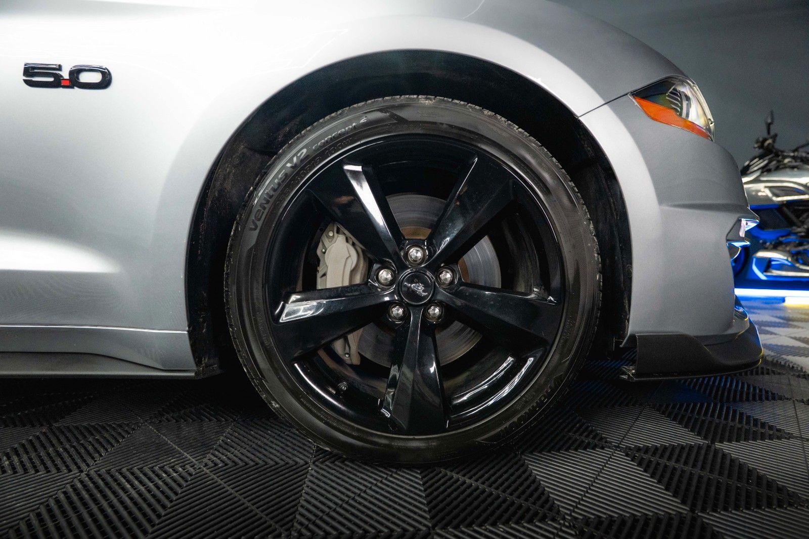 Fahrzeugabbildung Ford Mustang Shelby GT 500 5.0 V8 Performance *LED*