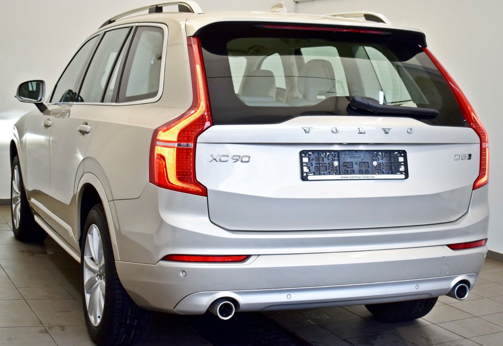 Fahrzeugabbildung Volvo XC90 Momentum AWD,Leder,Navi,LED,SH,PDC,ACC