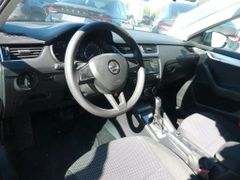 Fahrzeugabbildung Skoda Octavia 1.0 TSI DSG Ambition Combi KLIMA*PDC*GRA