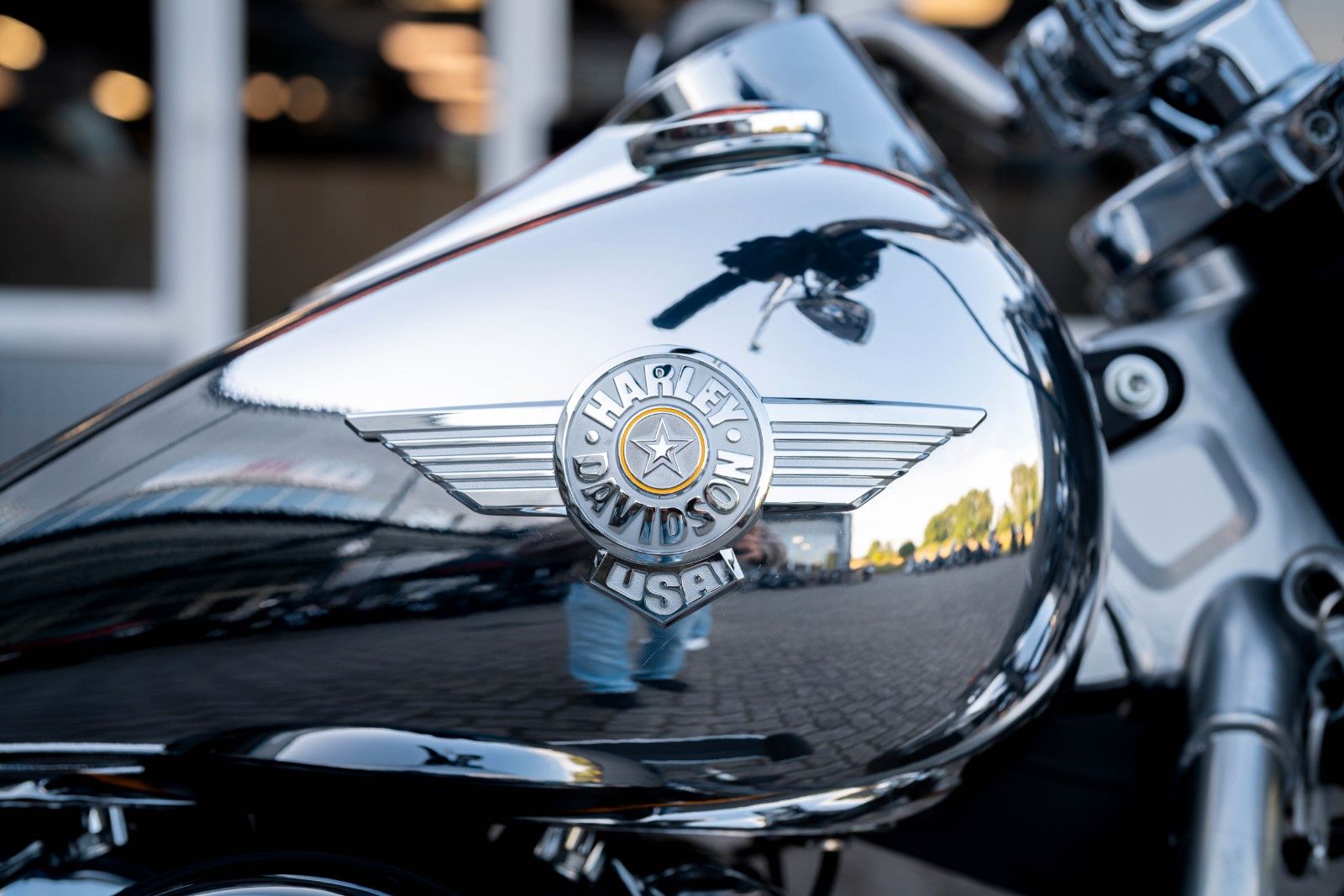 Fahrzeugabbildung Harley-Davidson FLSTFI Fat Boy Gray Ghost - Neuwertig -
