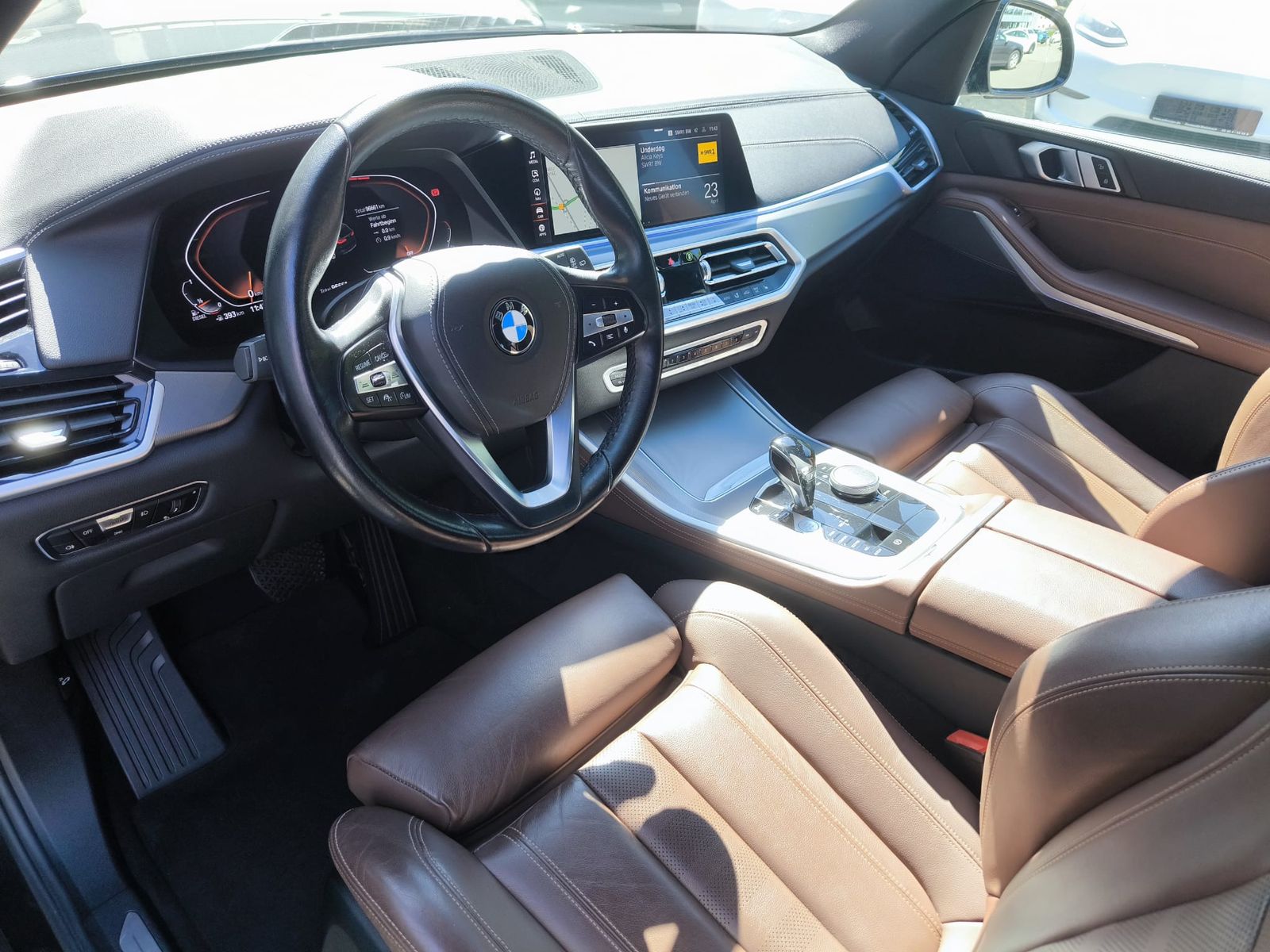 Fahrzeugabbildung BMW X5 xDri x Line SHADOW+PROF+LED+SHZ+KAM+ACC+AHK+M