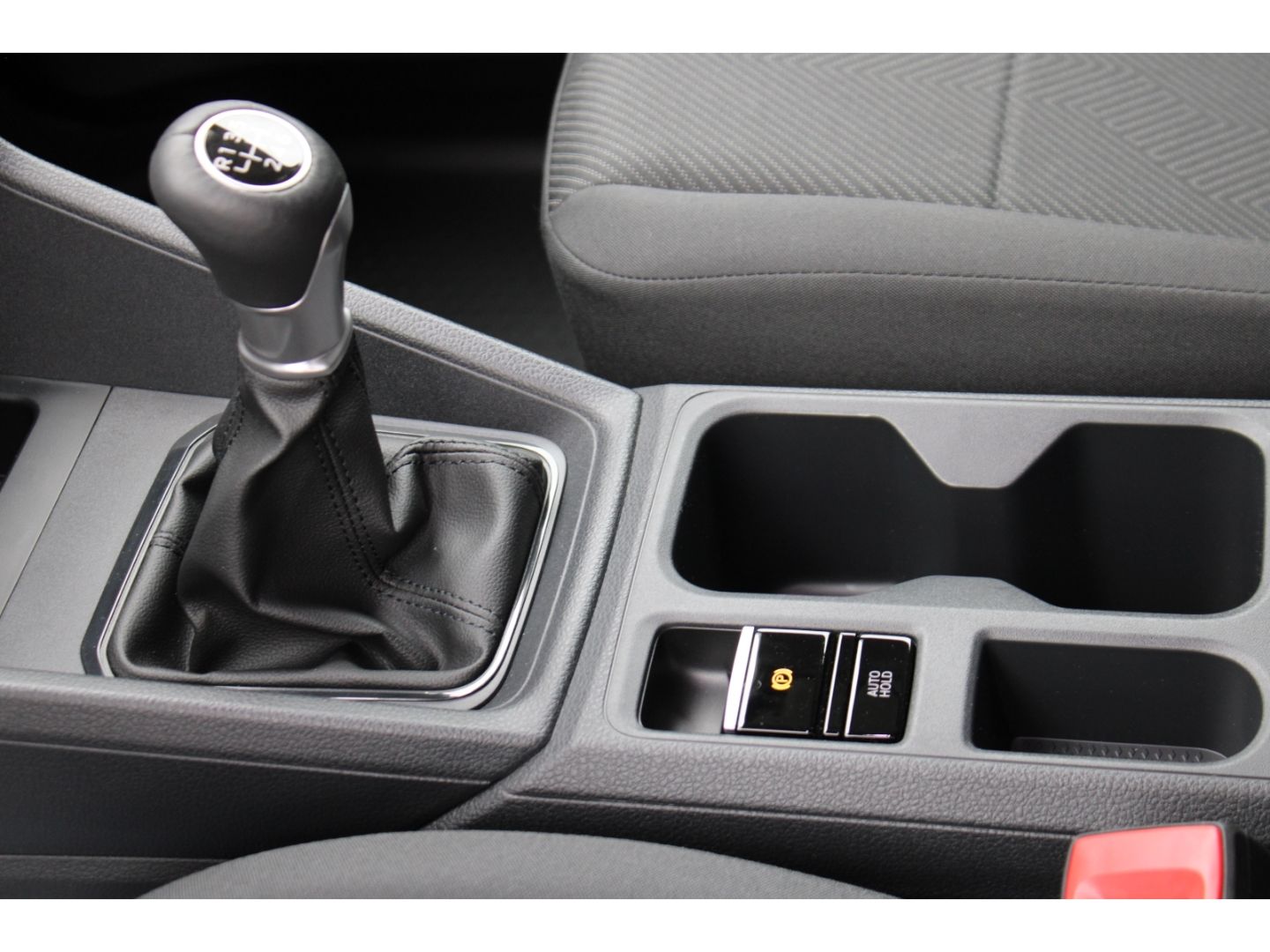 FORD Transit Connect L2 Kasten 2.0 EcoBlue Trend AHK - Image 25