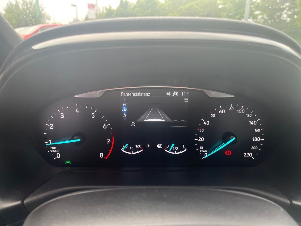 Ford Fiesta 1.0 EcoBoost S&S ST-LINE – Bild 13