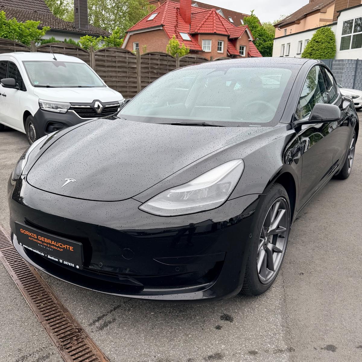Tesla Model 3 Standard Range Plus RWD 8 fach