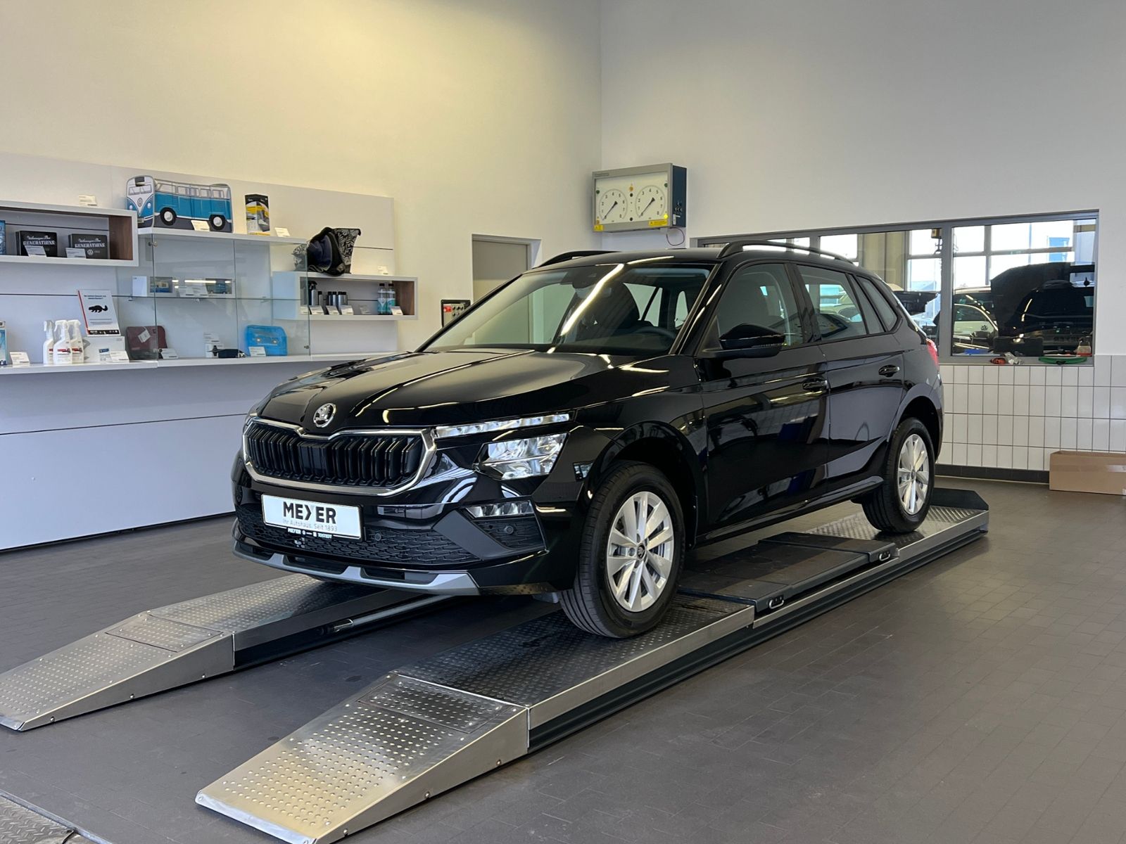 Fahrzeugabbildung SKODA Kamiq Selection 1.0 TSI DSG *AHK, LED, Komfortpa