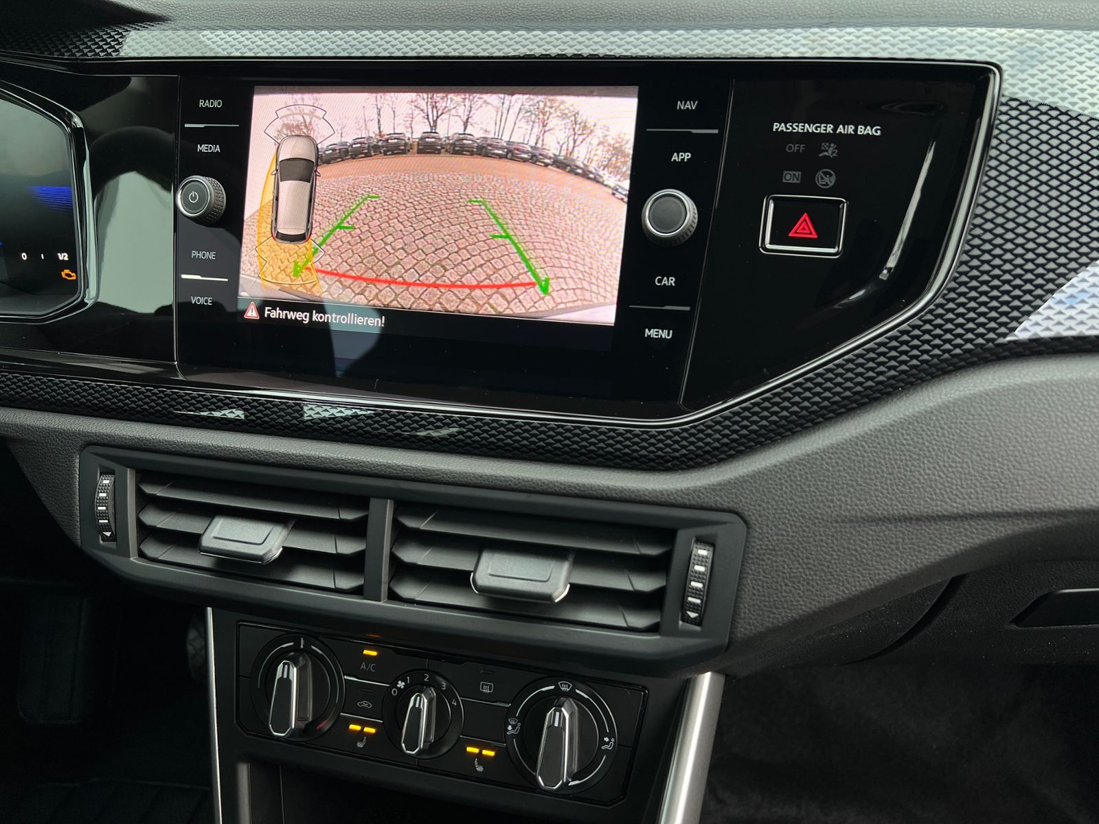 Fahrzeugabbildung Volkswagen Polo Life 1.0 TSI DSG *LED, Klima, App-Connect,