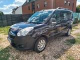 Opel Combo D Selection L1H1*5Sitze*PDC*Freisp*Shz*Kli - Opel Combo Selection mit Benzin-Antrieb
