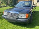 Mercedes-Benz Mercedes Benz 230e. W124 - Mercedes-Benz 230: W124 230e