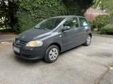 Volkswagen VW Fox 1,2 / Umfassend technisch Aufgearbe... - Volkswagen Fox in Duisburg