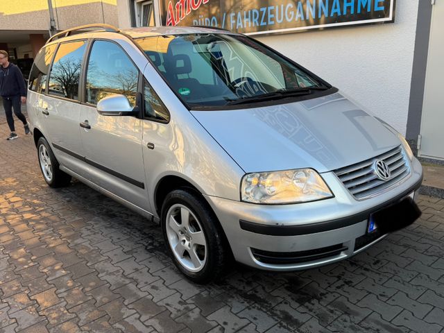 Volkswagen Sharan 1.9TDI Highline