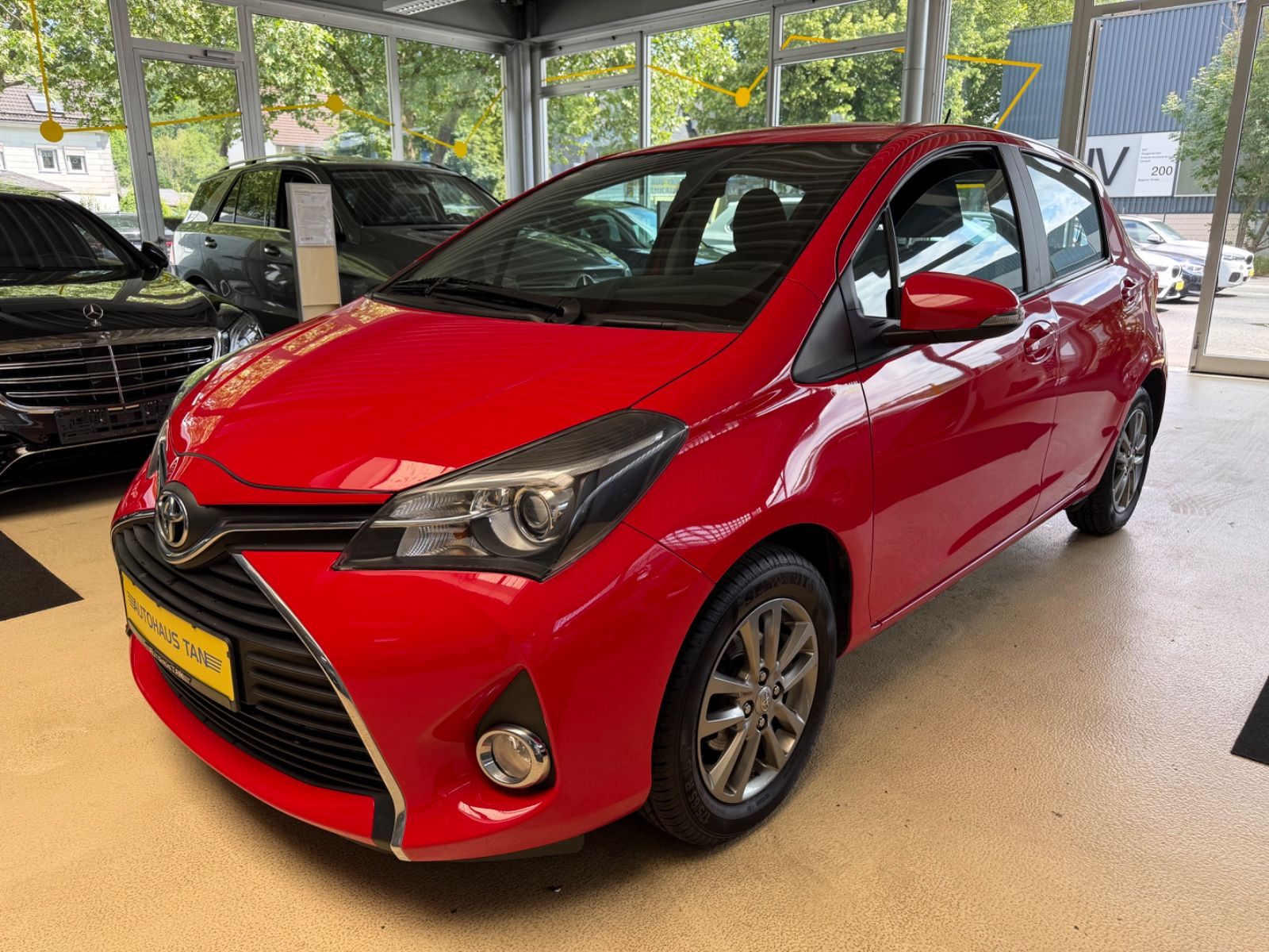 Fahrzeugabbildung Toyota Yaris *Rückfahrkamera*