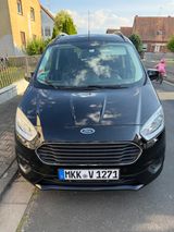 Ford Tourneo Courier 1.5 TDCi 74kW Titanium Titanium - Ford Tourneo Courier von privat