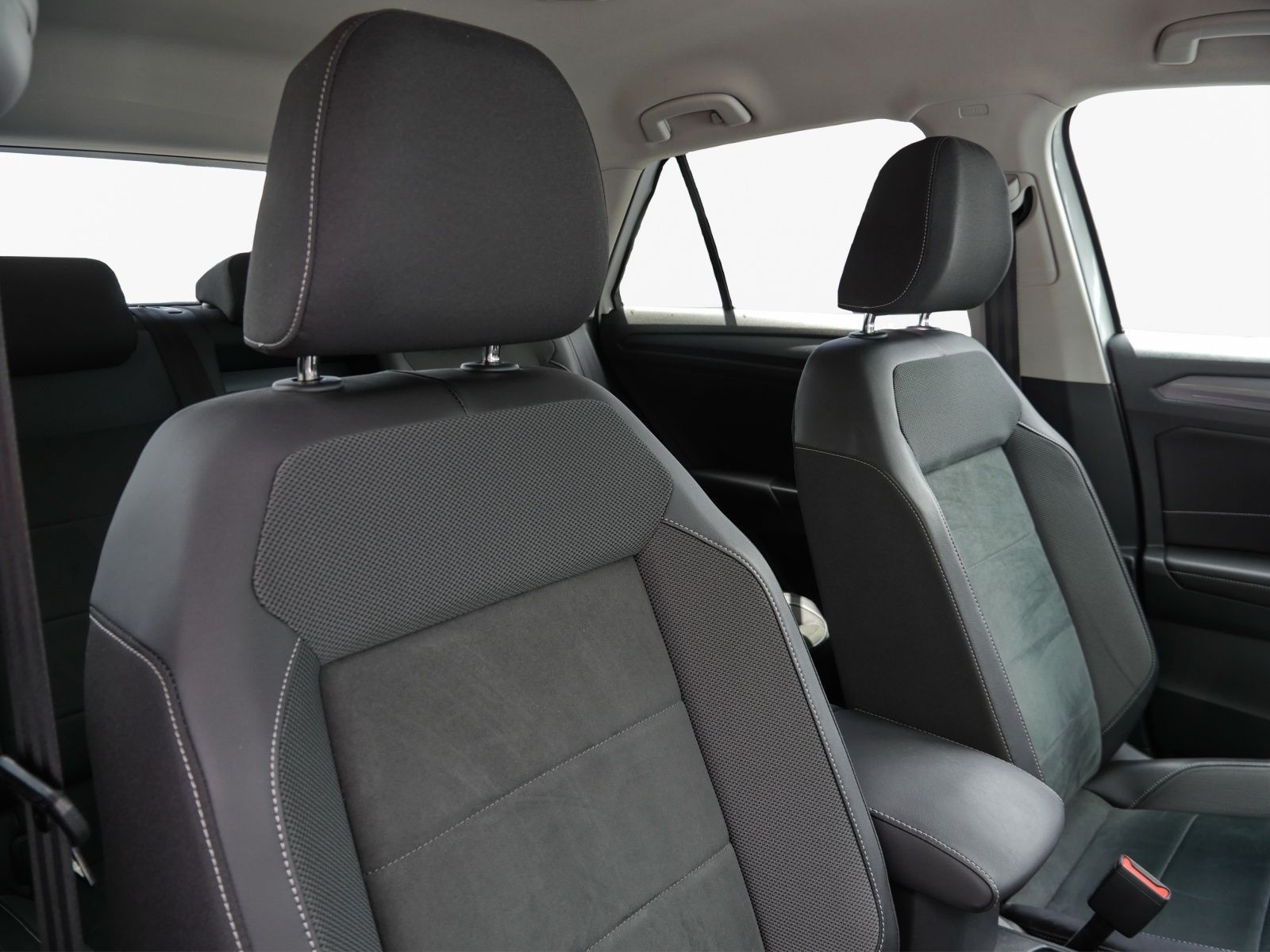 Volkswagen T-Roc - Bild 10