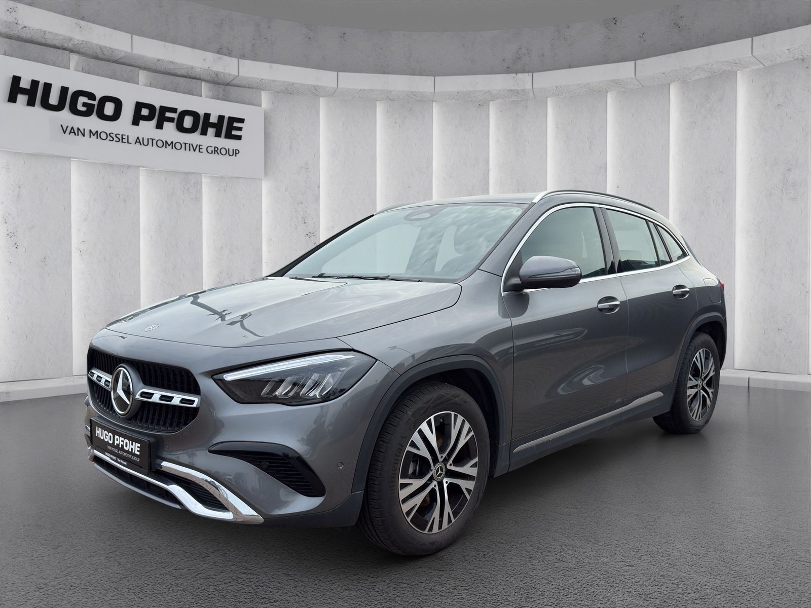 MERCEDES-BENZ GLA 200 Progressive