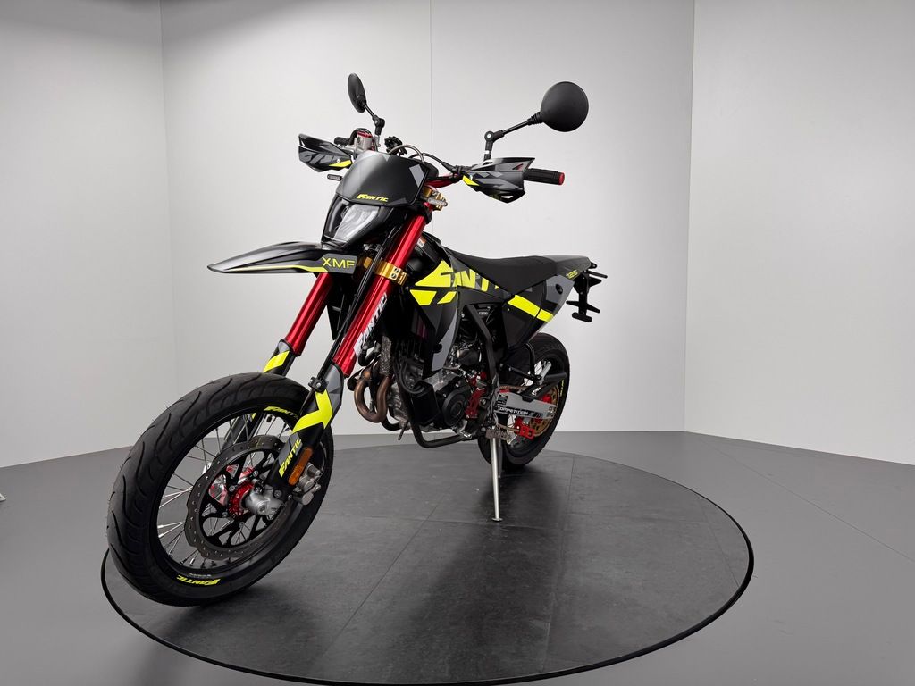 Fahrzeugabbildung Fantic XMF 125 COMPETITION *NEUWERTIG *SERVICE FRISCH