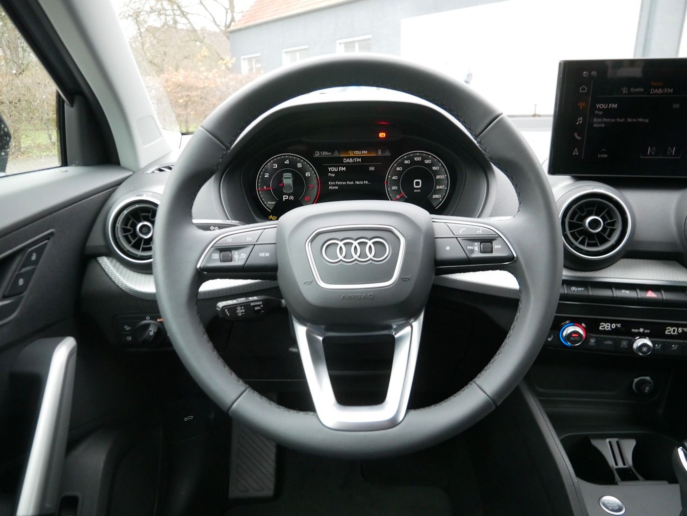 Fahrzeugabbildung Audi Q2 1.5 TFSI Advanced DSG MATRIX Kamera NAVI SHZ