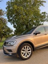 Volkswagen Tiguan 2.0 TSI OPF 140kW DSG 4MOTION Highlin... - VW Tiguan Gebrauchtwagen in Stuttgart
