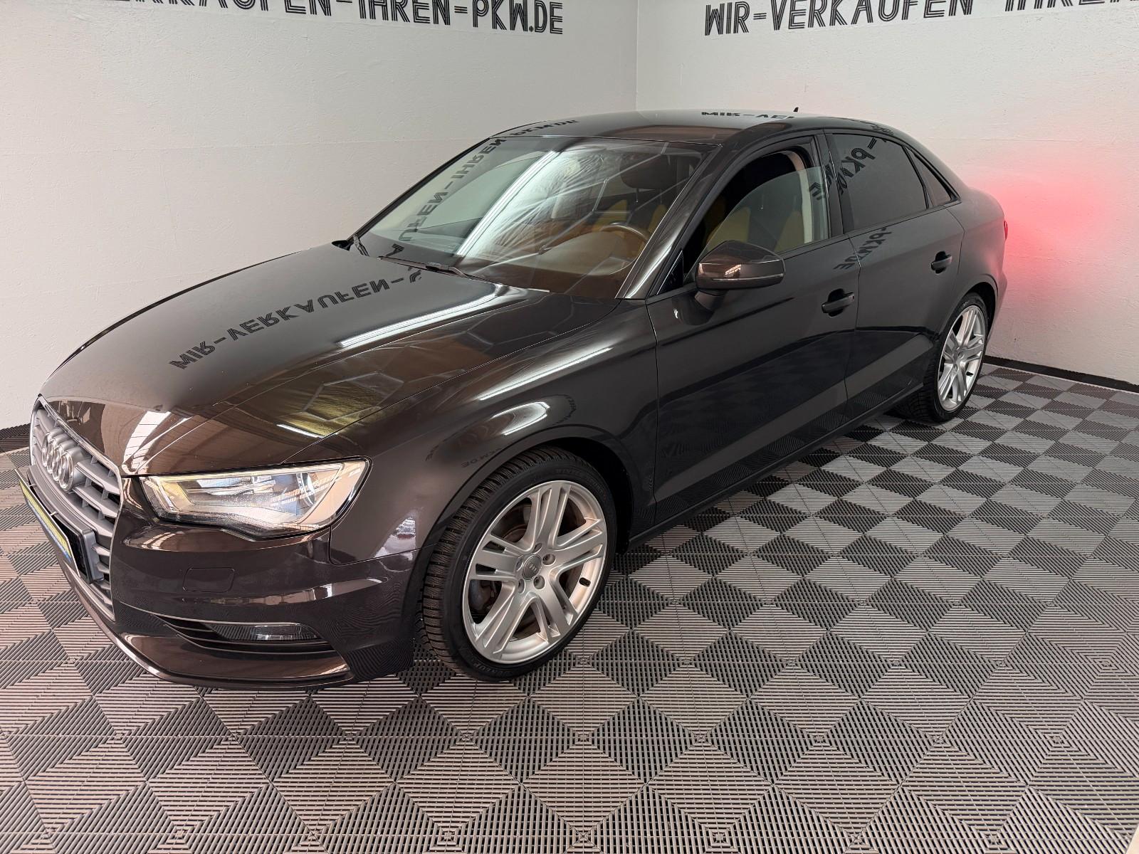 Audi A3 Limousine SLine LR 2.0TDI Schalter ServiceNEU
