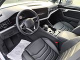 Volkswagen Touareg 3.0 TSI eHybrid,4Motion Highline,1 HAND - Volkswagen Touareg mit Benzin-Antrieb: Navigationssystem