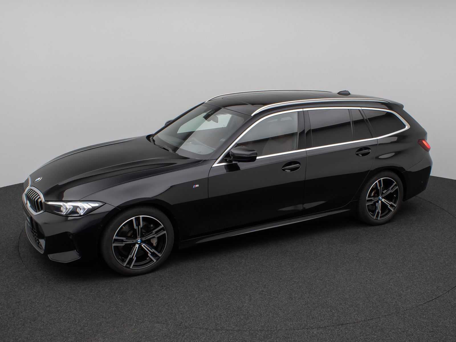 Fahrzeugabbildung BMW 330i M Sport Panorama Kamera DAB H/K DrivAssist