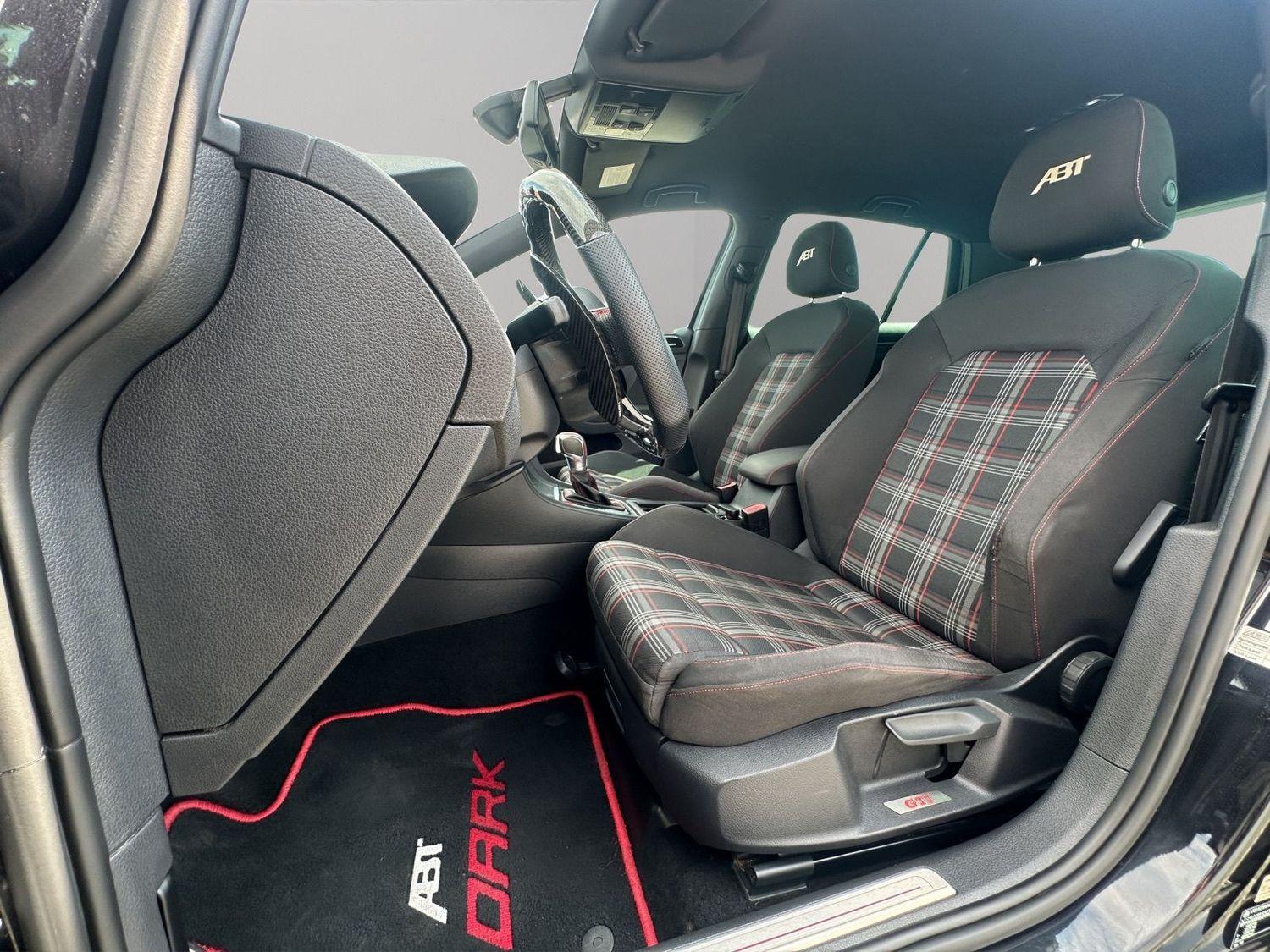 Volkswagen Golf GTI PERFORMANCE 300 CH DSG / ABT DARK EDITION 1 / 50 / DCC / DYNAUDIO