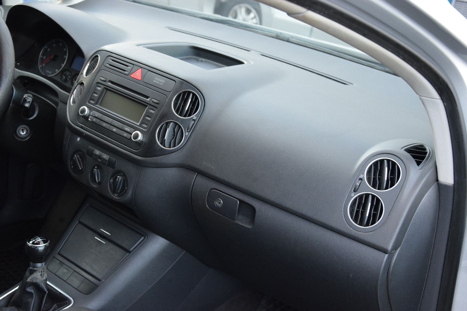 Fahrzeugabbildung Volkswagen Golf Plus V Comfortline 2. Hand Klima