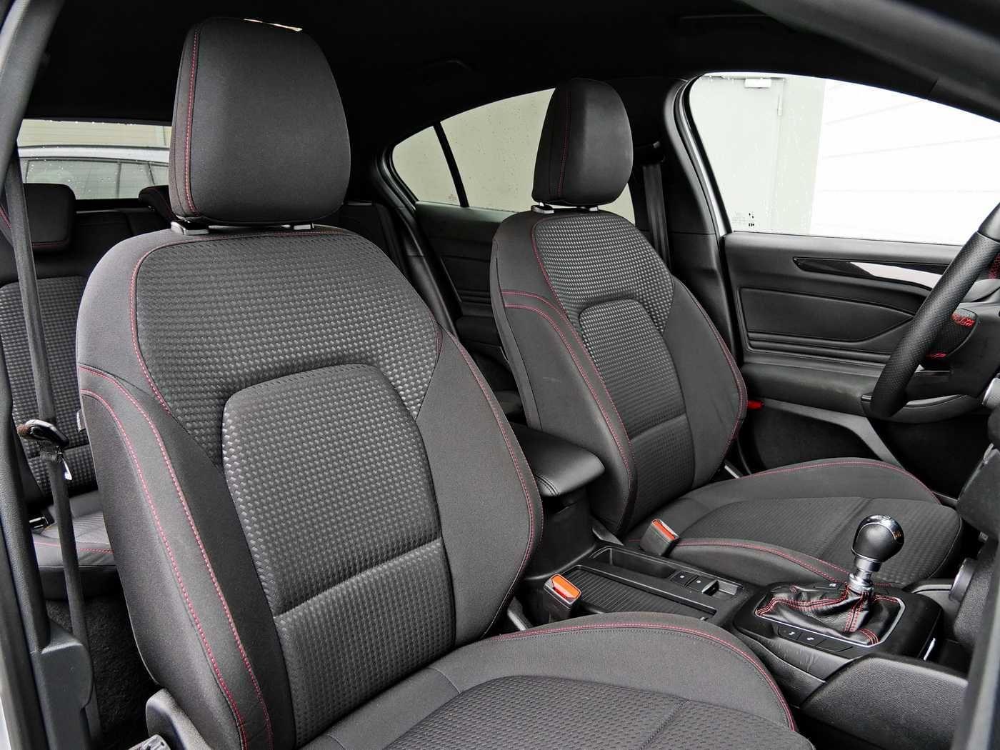 Ford Focus 1.0 ST-Line | LED | KAMERA | 18' | ALARM |