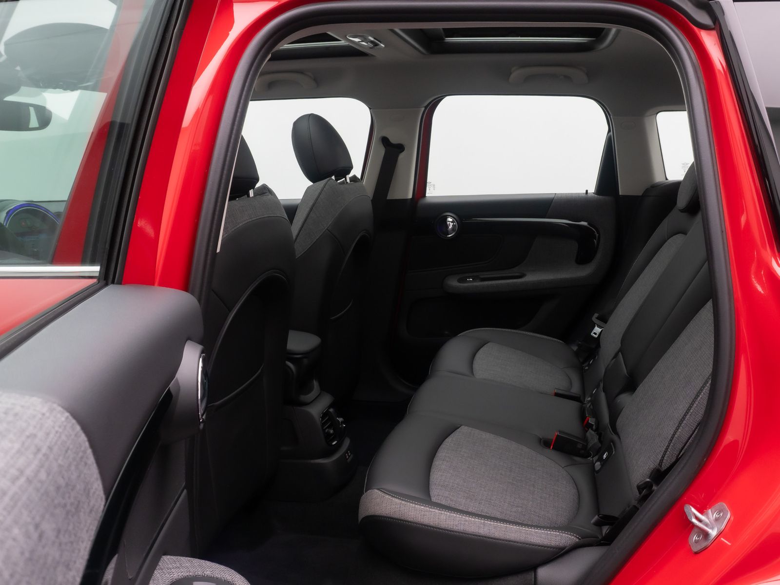 Fahrzeugabbildung MINI Countryman SE (Cooper) ALL4 HUD Panoram H/K Voll