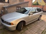 BMW 520i A Touring - - BMW 520 aus 2001: Kombi, 520i