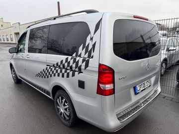 Mercedes V 220 - 5