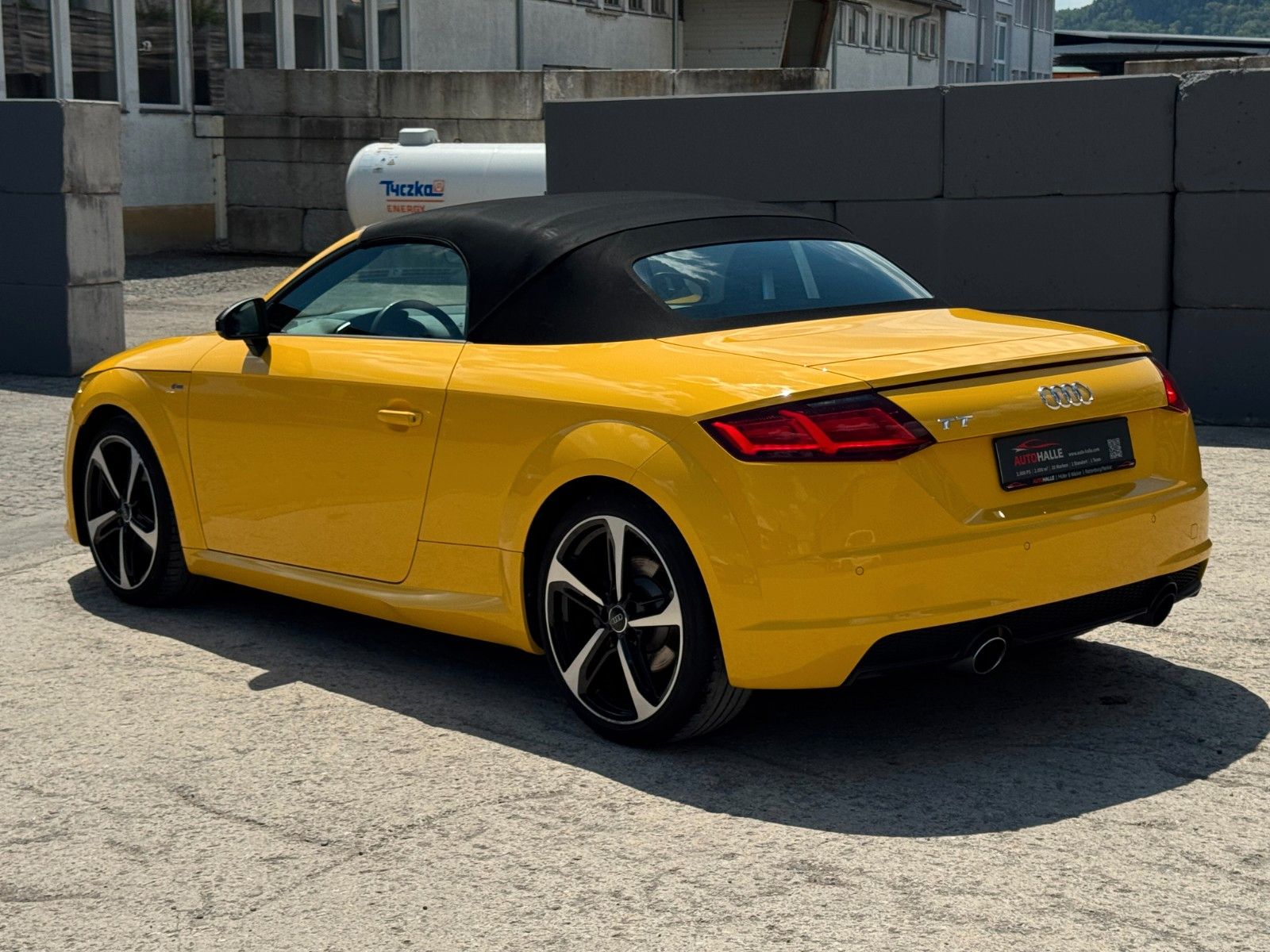 Fahrzeugabbildung Audi TT Roadster 2.0 TFSI DSG S-Line Alcantara B&O