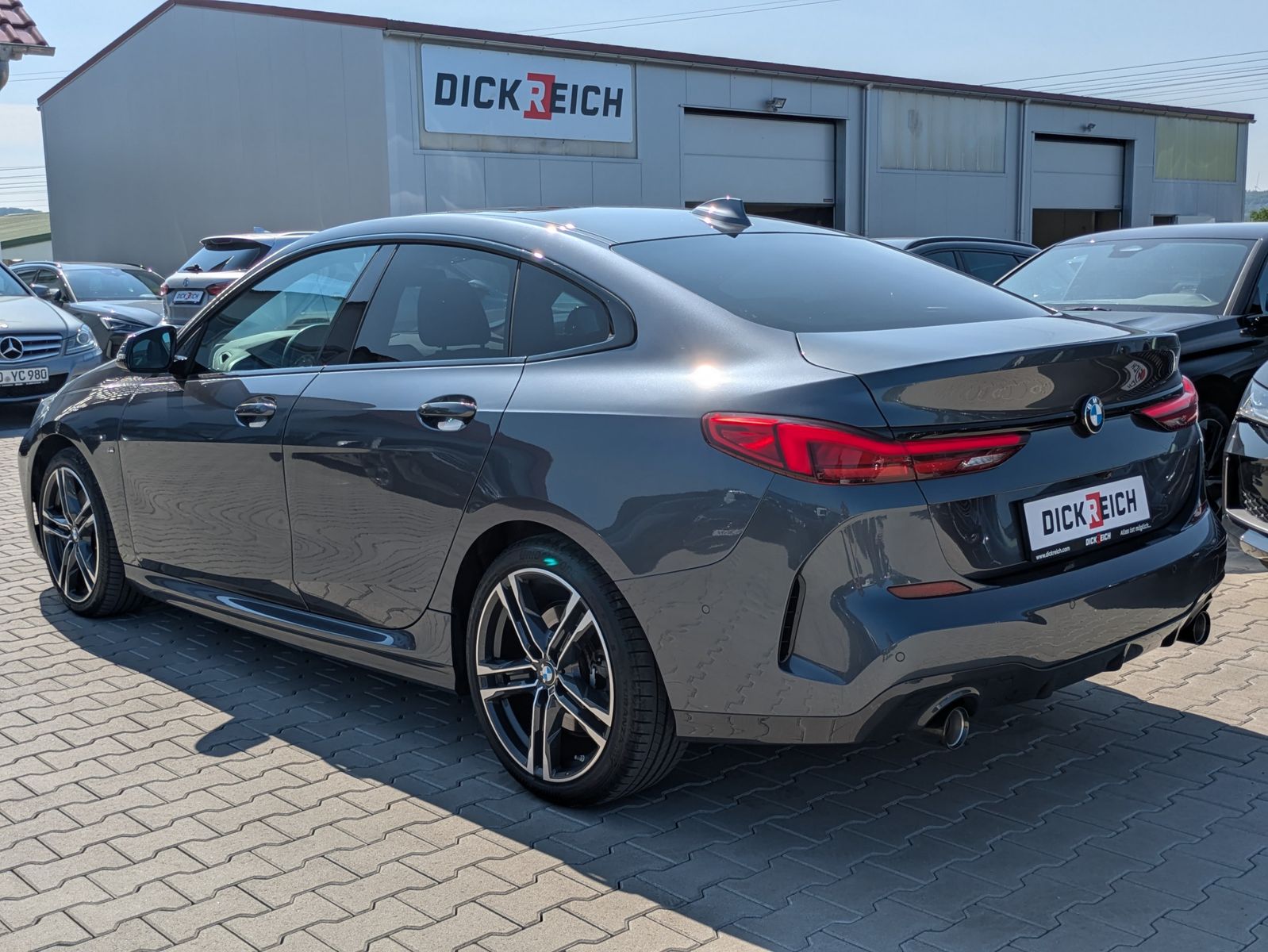 Fahrzeugabbildung BMW 220 d M Sport PANO*LED*H&K*TEMP*KAMERA*SHADOW