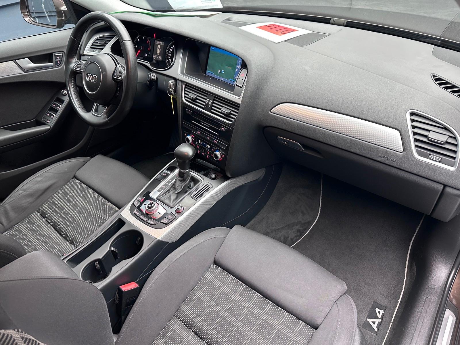 Audi A4 2013 — photo 11
