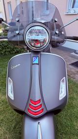 Vespa GTS 300 HPE Super Sport, 5.550 km, Akrapovic - VESPA GTS
