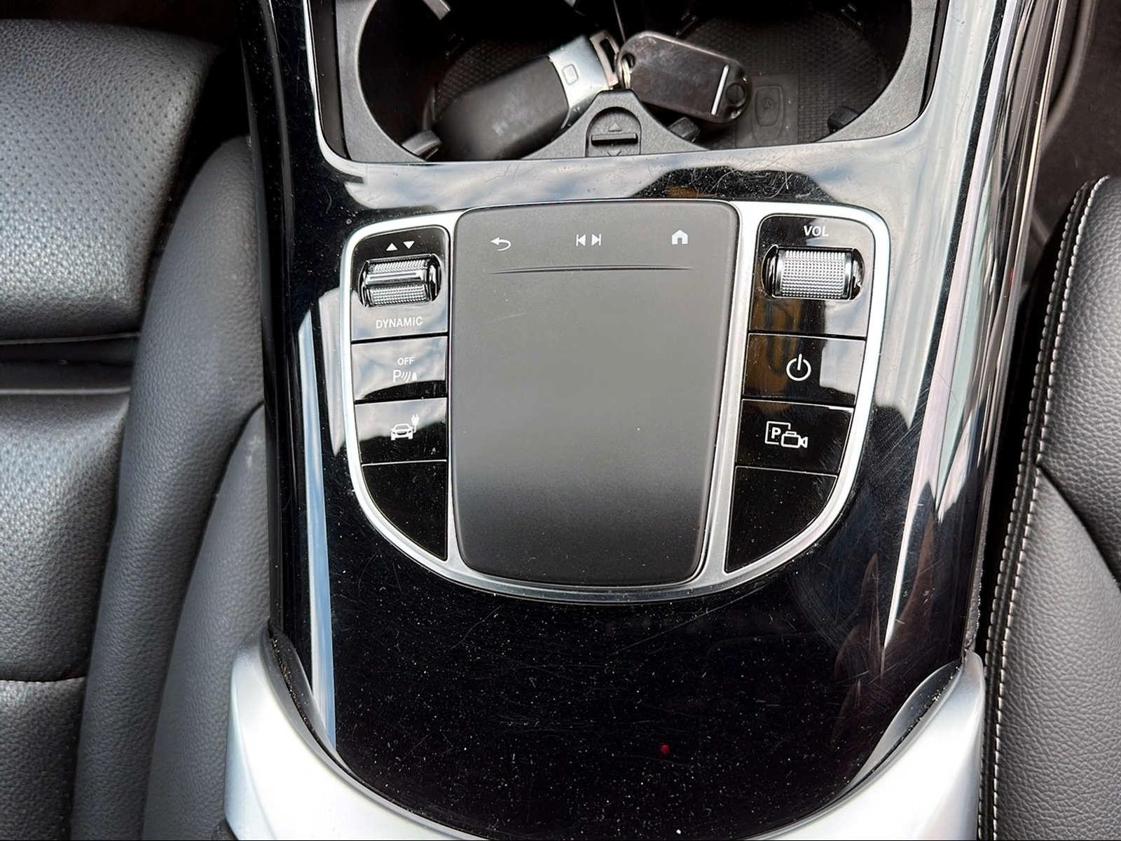 Mercedes-Benz EQC 400 4MATIC 408 PS | Navi | LED