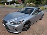 Lexus ES 300h 1. Hand  - Lexus ES-Serie Gebrauchtwagen