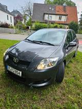 Toyota Auris 1,33-l-Dual-VVT-i - - Toyota Gebrauchtwagen in Regensburg