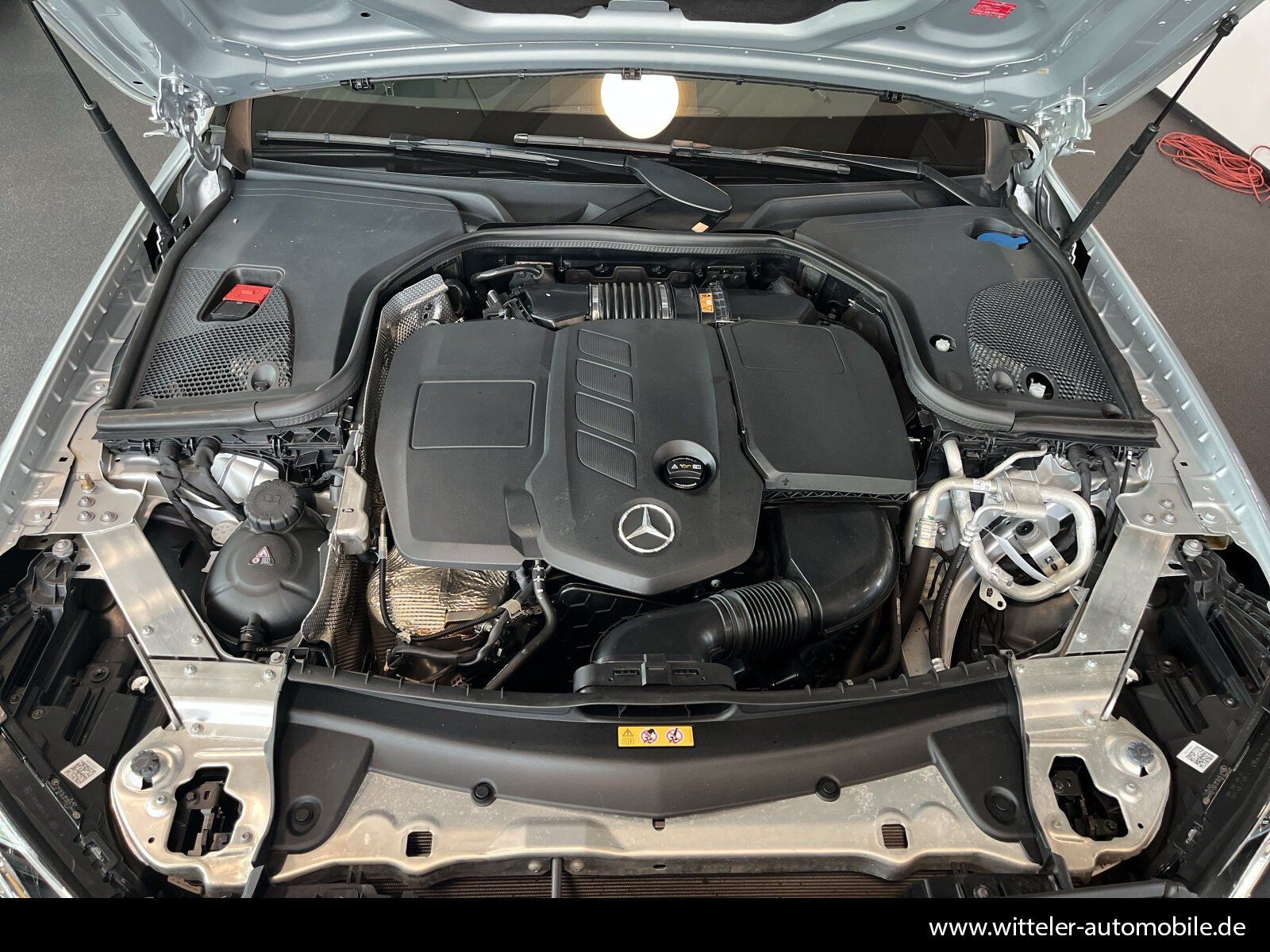 Mercedes-Benz E 220 d EXCLUSIVE LED/AHK/PANO/360°/Navigation foto 18